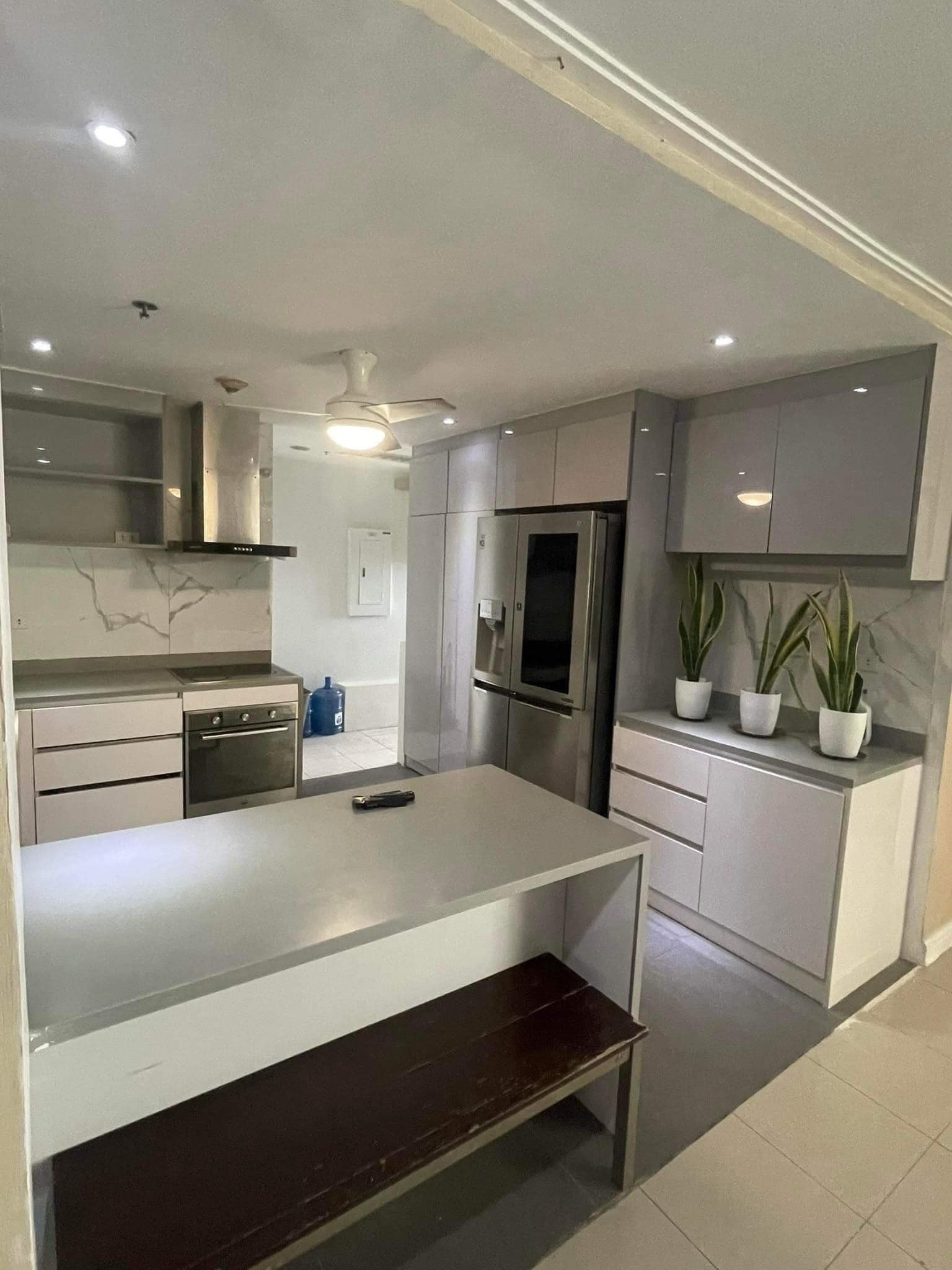 An Astounding 3 Bedroom Condo for Sale in Astoria Plaza, Ortigas, Pasig photo 2