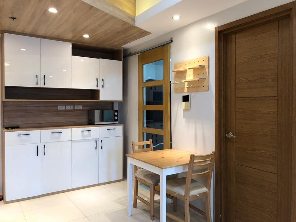 BGC condo Icon Plaza for rush sale photo 4