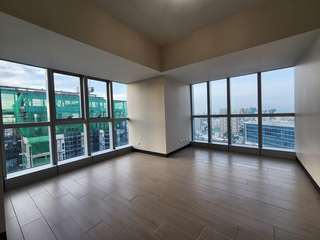 An Upscale Penthouse for Sale in BGC, Taguig photo 2