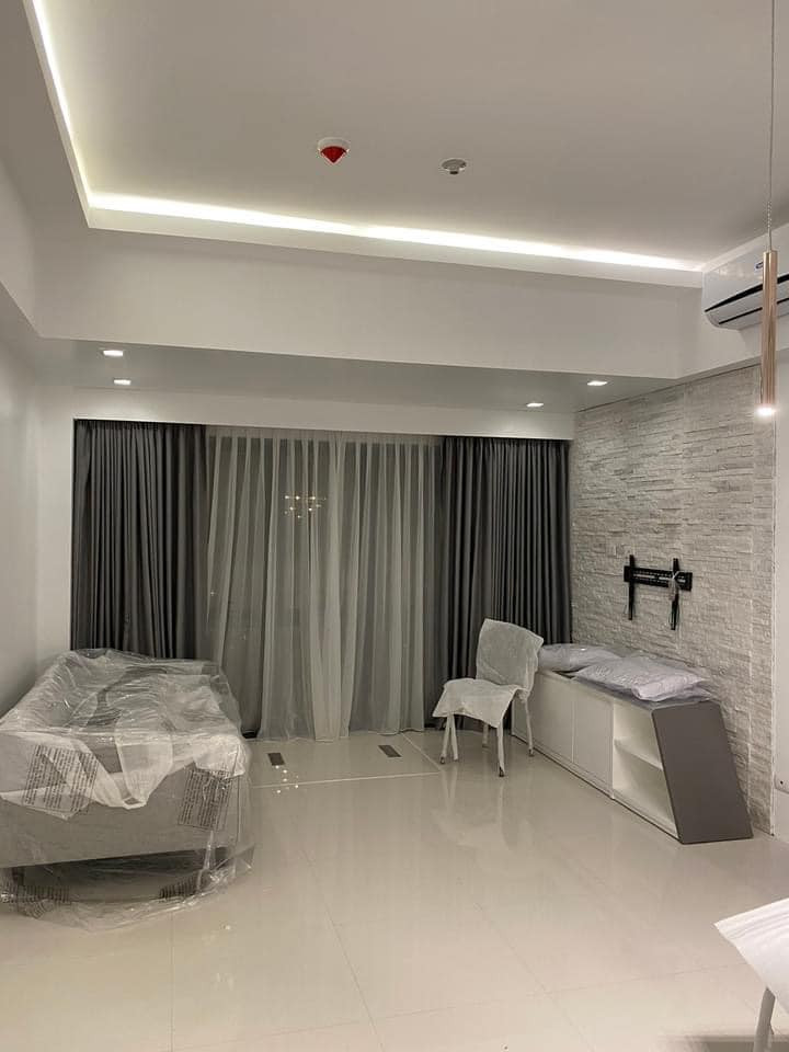 An Elegant 1-Bedroom Condo Unit for Sale in Salcedo Village photo 5