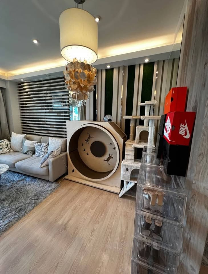 3BR unit with parking in Two Serendra Facing Inner Garden Condo for Sale photo 5