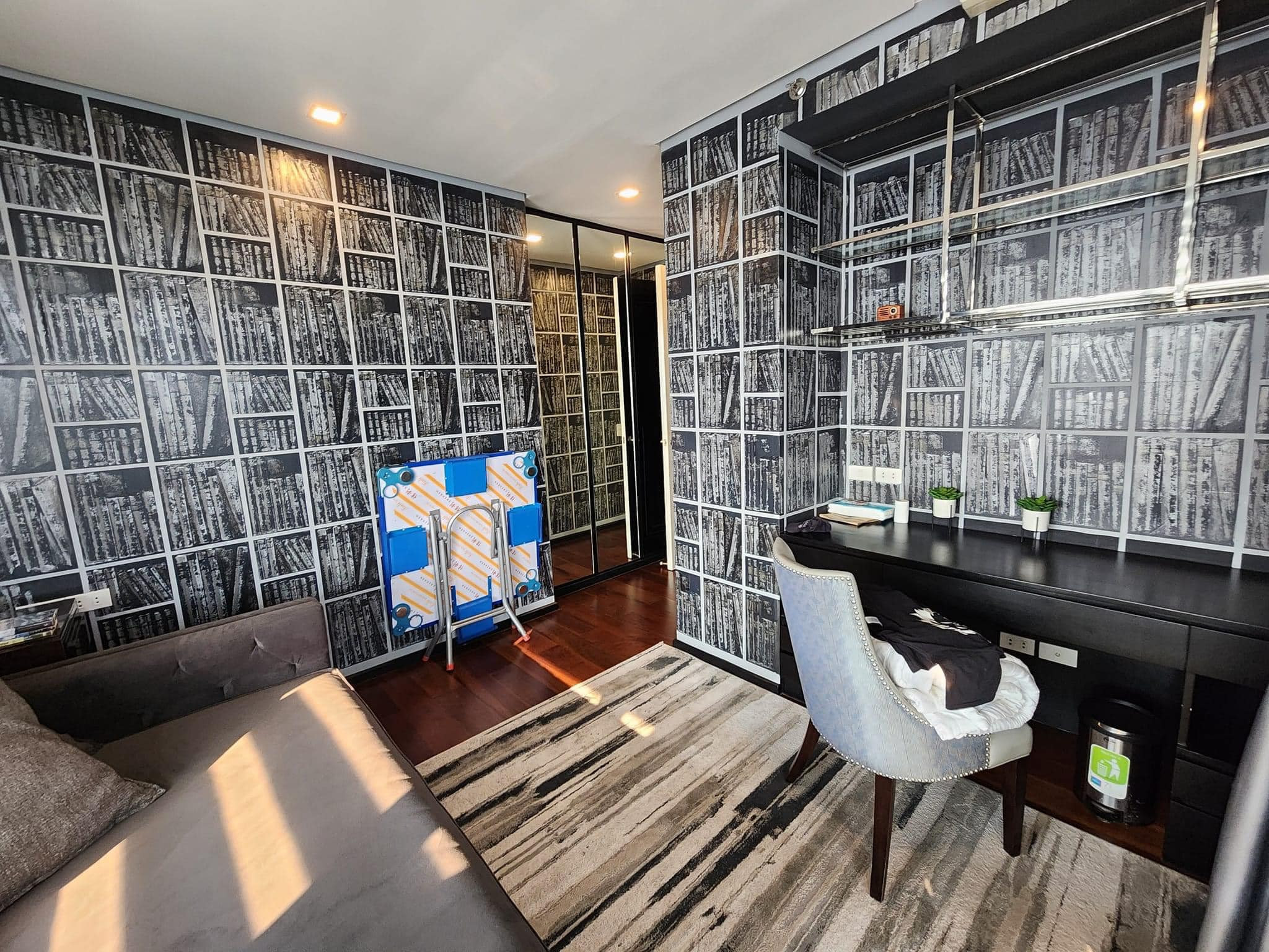 A Sleek and Luxurious Condo Unit for Sale in San Juan City photo 5