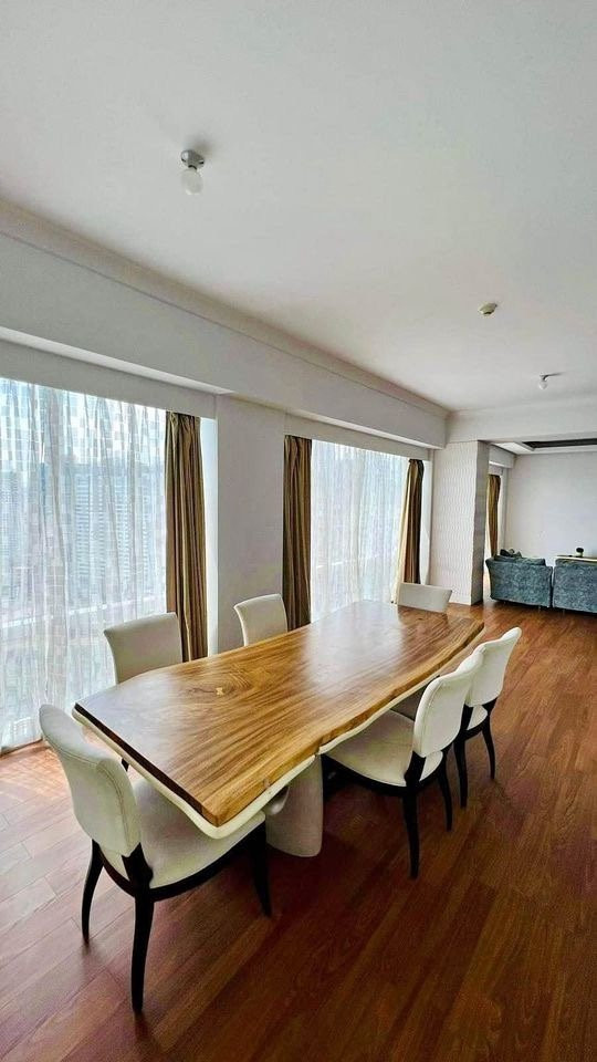2BR unit in Raffles Residences photo 3