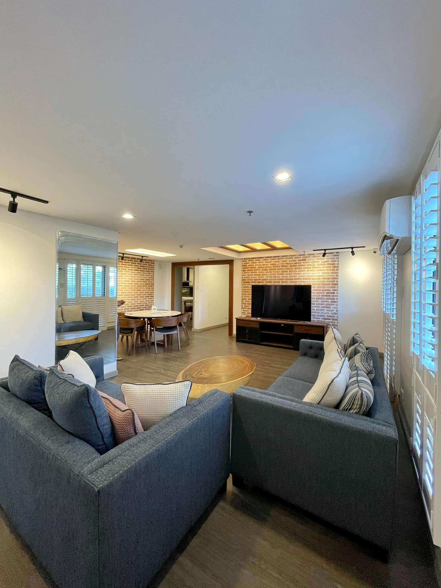 Beautiful Furnished Condo unit for sale w/ 2 Parking Slots photo 1