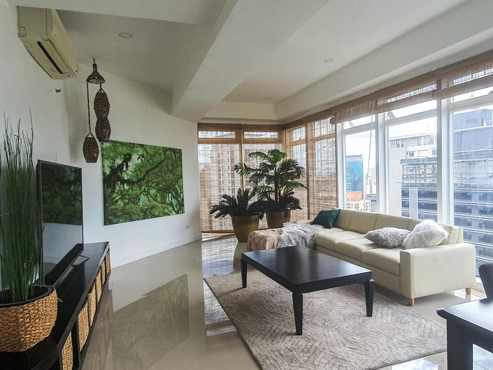 3BR Condo for SALE in Salcedo Park Tower Salcedo Village Makati City photo 1