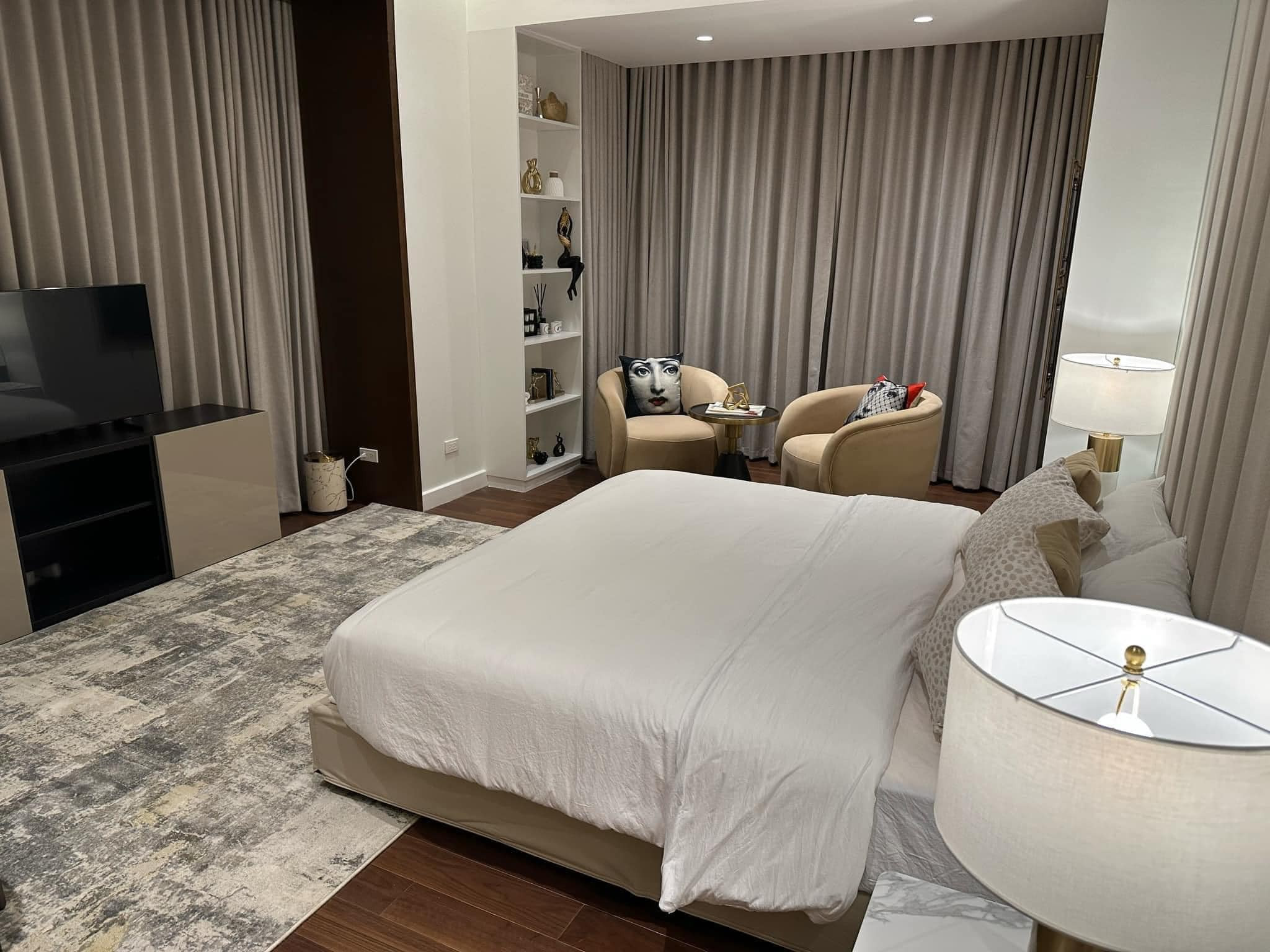 A Stunning 2 Bedroom Condo Unit for Sale photo 5