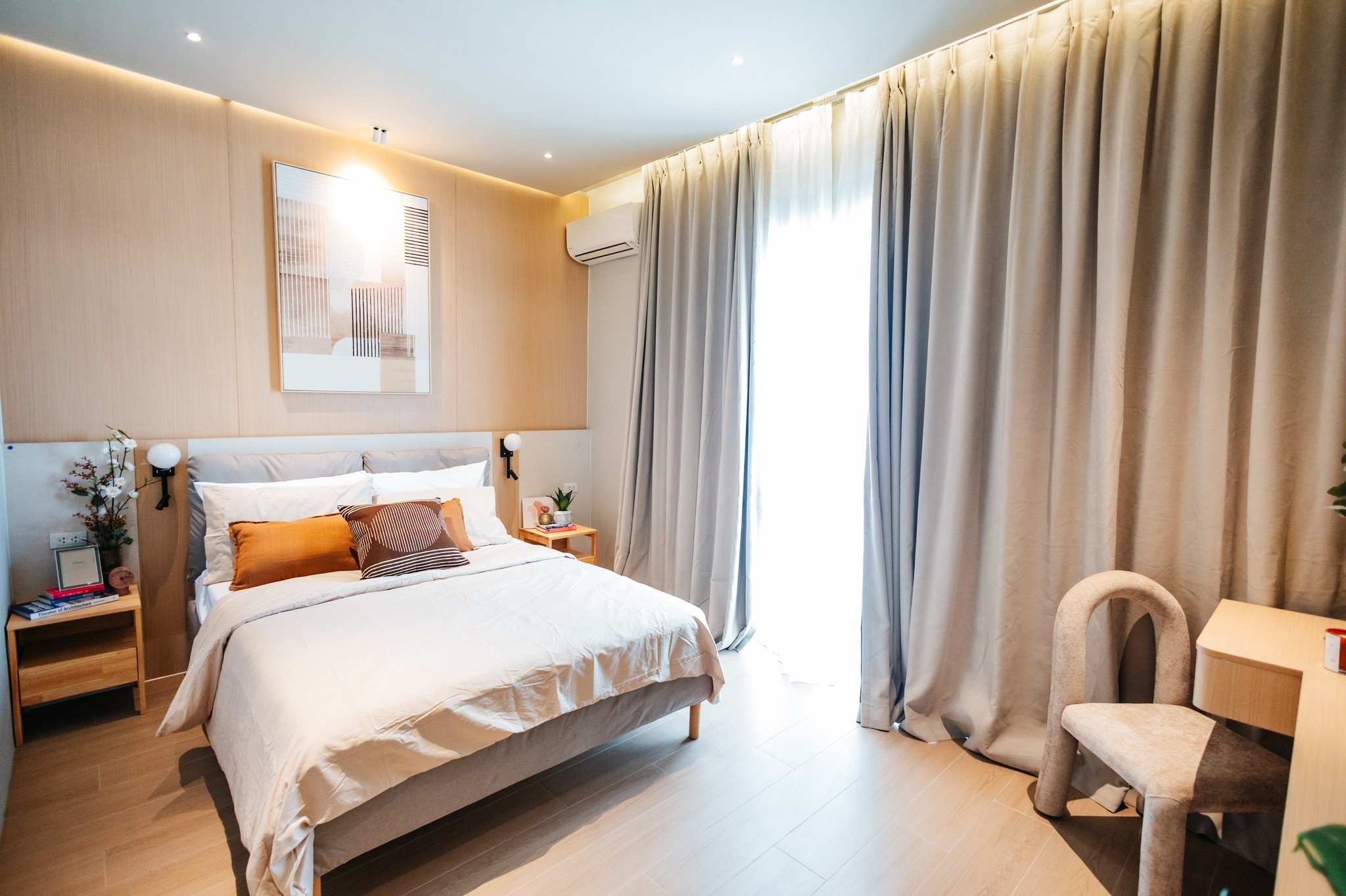 Snatch this Picturesque 4-Bedroom Townhouse photo 3