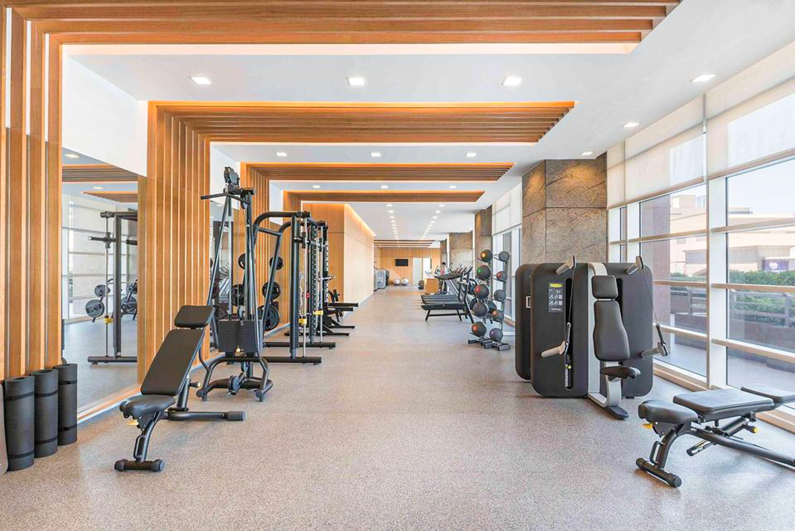 Stylish Condo For Sale in Discovery Primea photo 3