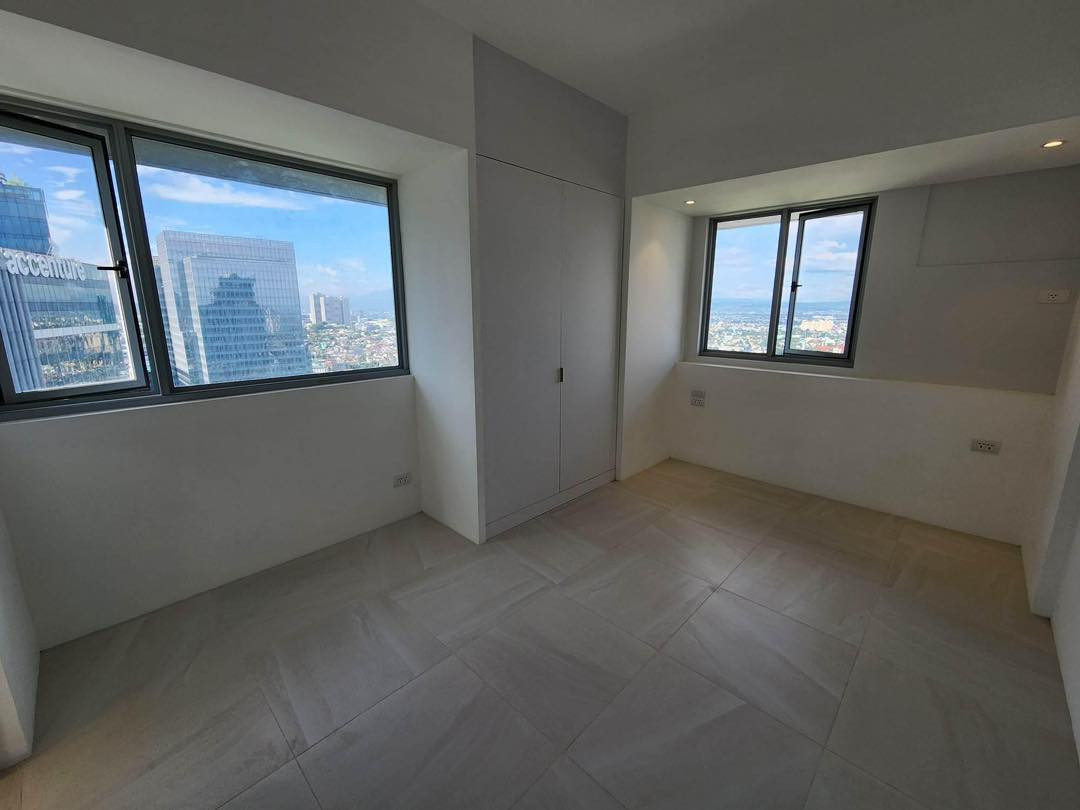 A Premium Condo for Sale in Taguig City photo 3