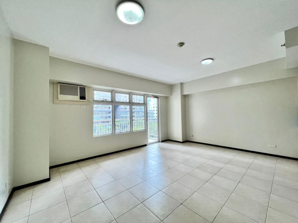 2BR Two Serendra - Encino Tower photo 2