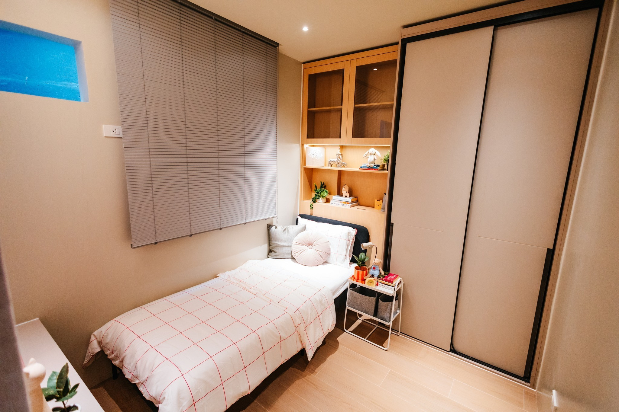 Snatch this Picturesque 4-Bedroom Townhouse photo 4