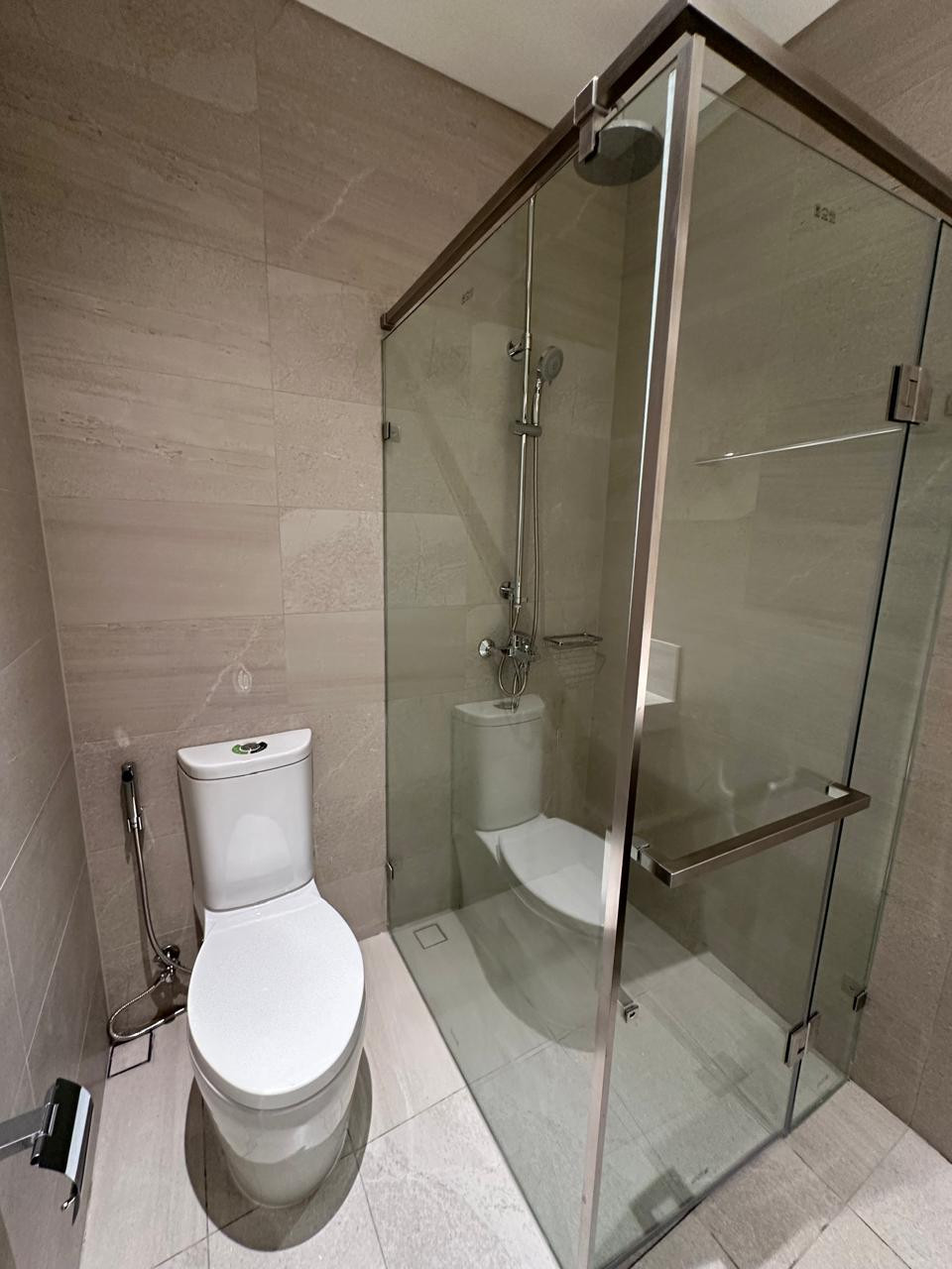 Pristine 5-Bedroom Townhouse, in Mandaluyong photo 5