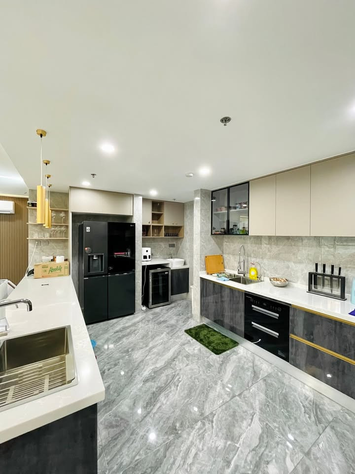 The Residences at Greenbelt TRAG photo 2