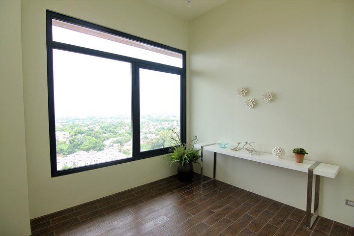 3 BEDROOM READY FOR OCCUPANCY CONDO IN SUNDANCE RESIDENCES CEBU photo 5