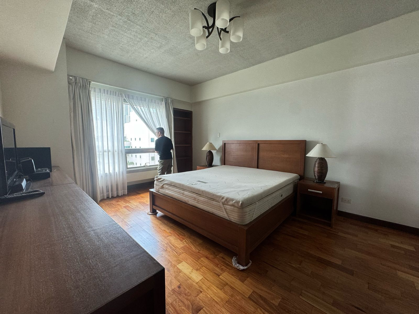 2BR Corner Unit - The Residences at Greenbelt Laguna photo 4