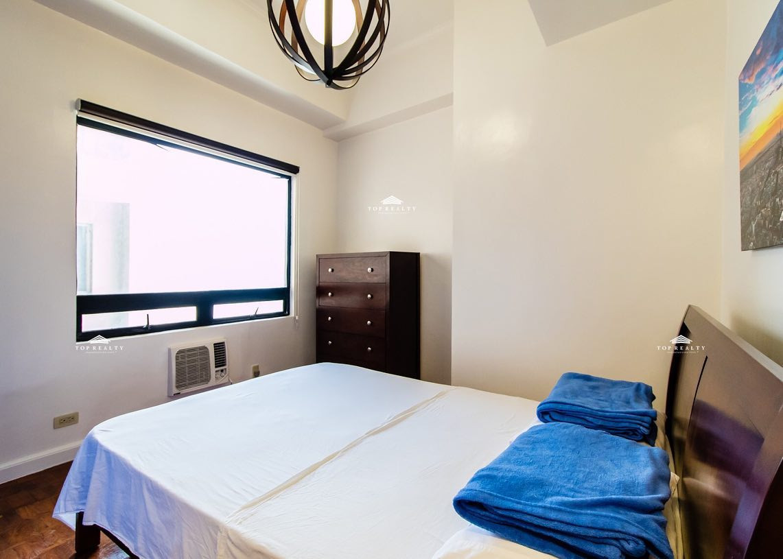 2BR Corner Unit with balconies for Sale in BSA Tower, Makati City. photo 5