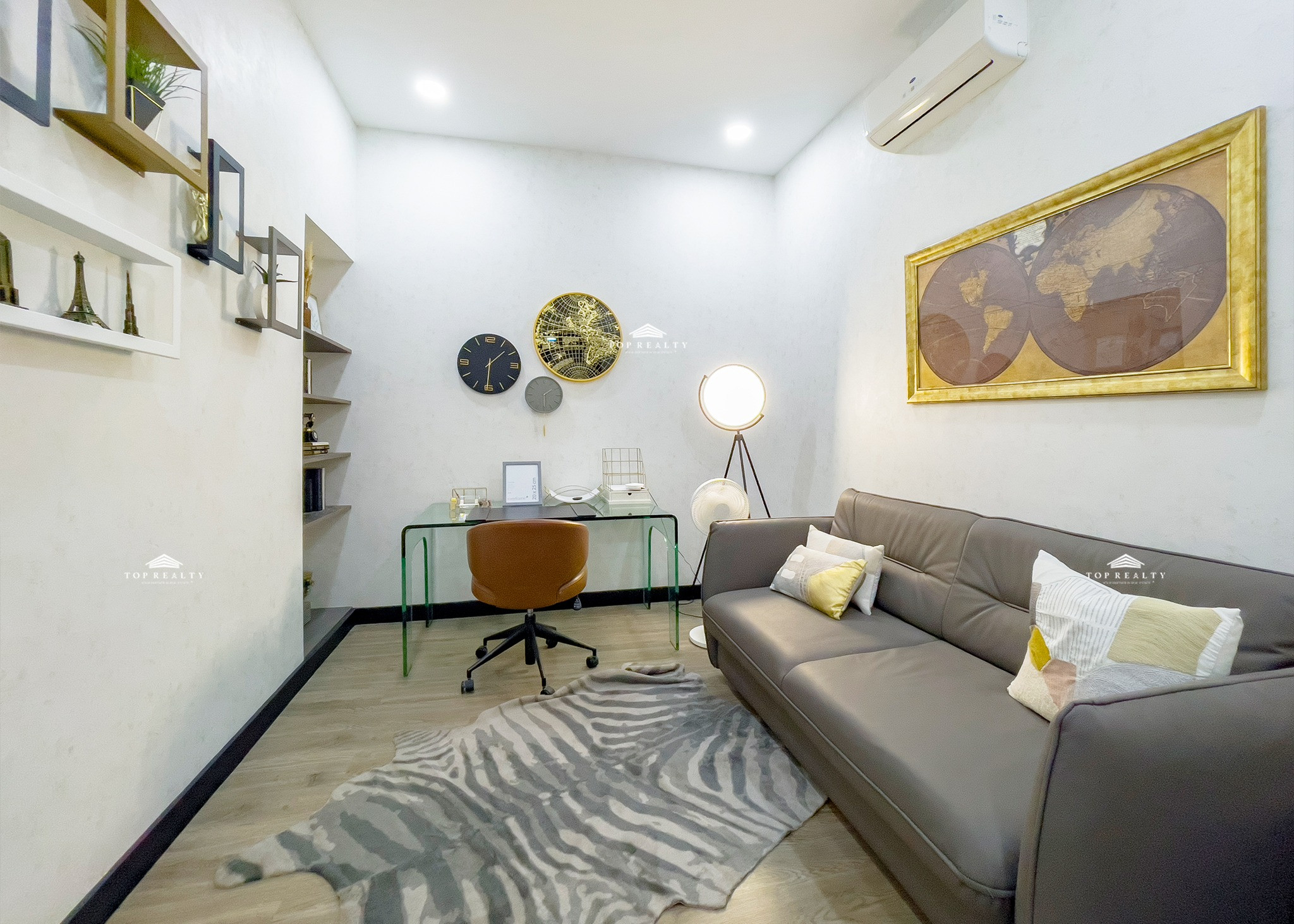 Luxurious Fully furnished 5-Bedroom Unit with City Views for Sale photo 4