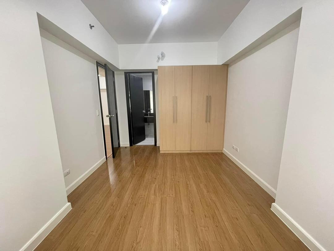 A Brand New Condo for Sale in Taguig City photo 4