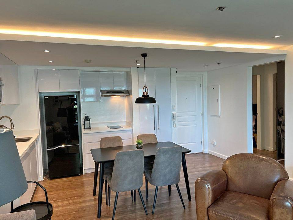 1 Bedroom unit with parking in Two Serendra for Sale photo 2