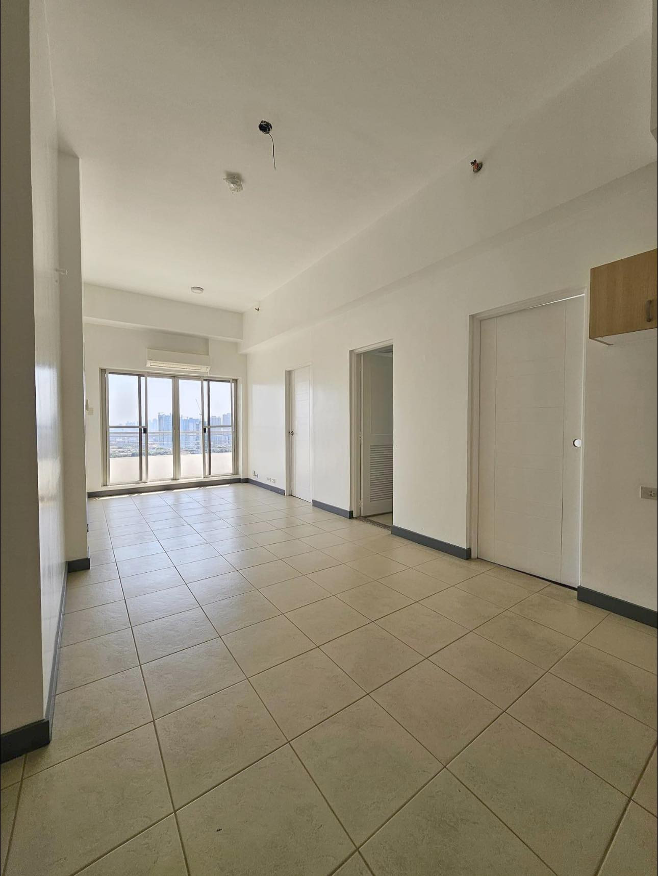 An Impressive 4 Bedroom Condo for Sale in New Manila, photo 1