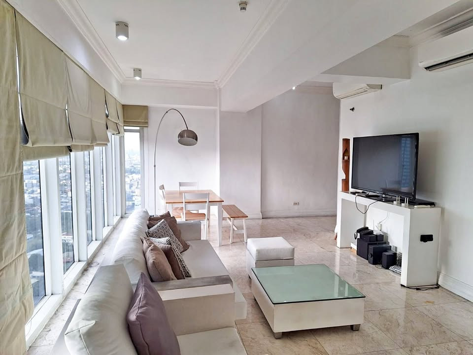 Salcedo Park Tower Makati For Sale photo 1
