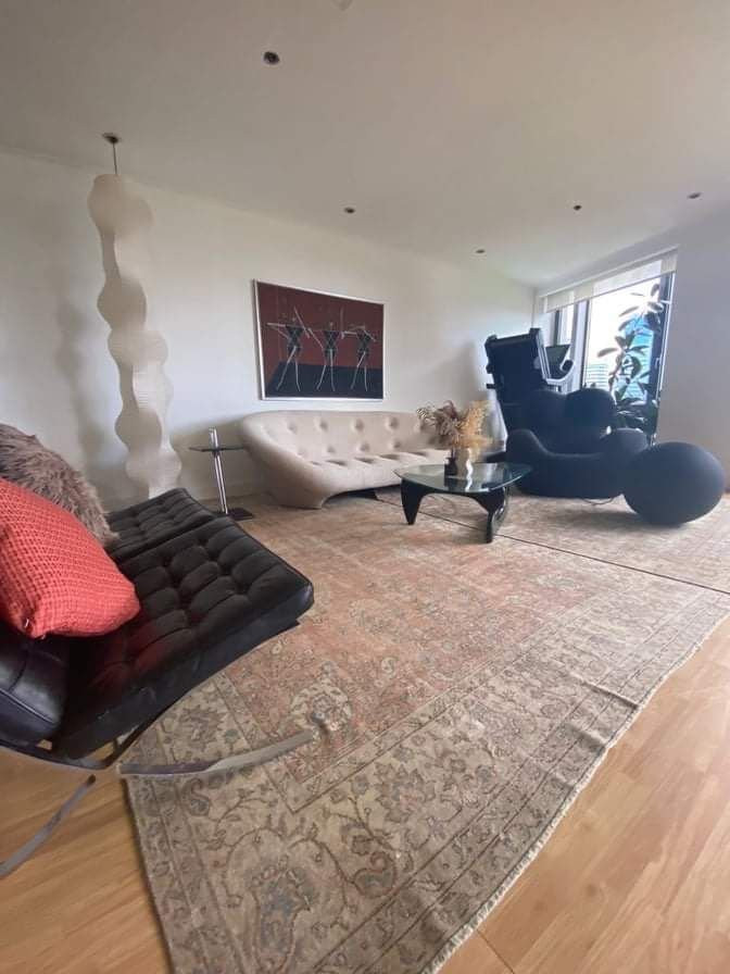 3BR BGC | Essensa - Cameron tower photo 1