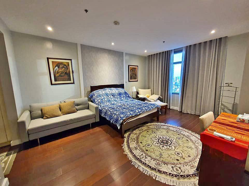 2BR Big unit at THE SUITES photo 4