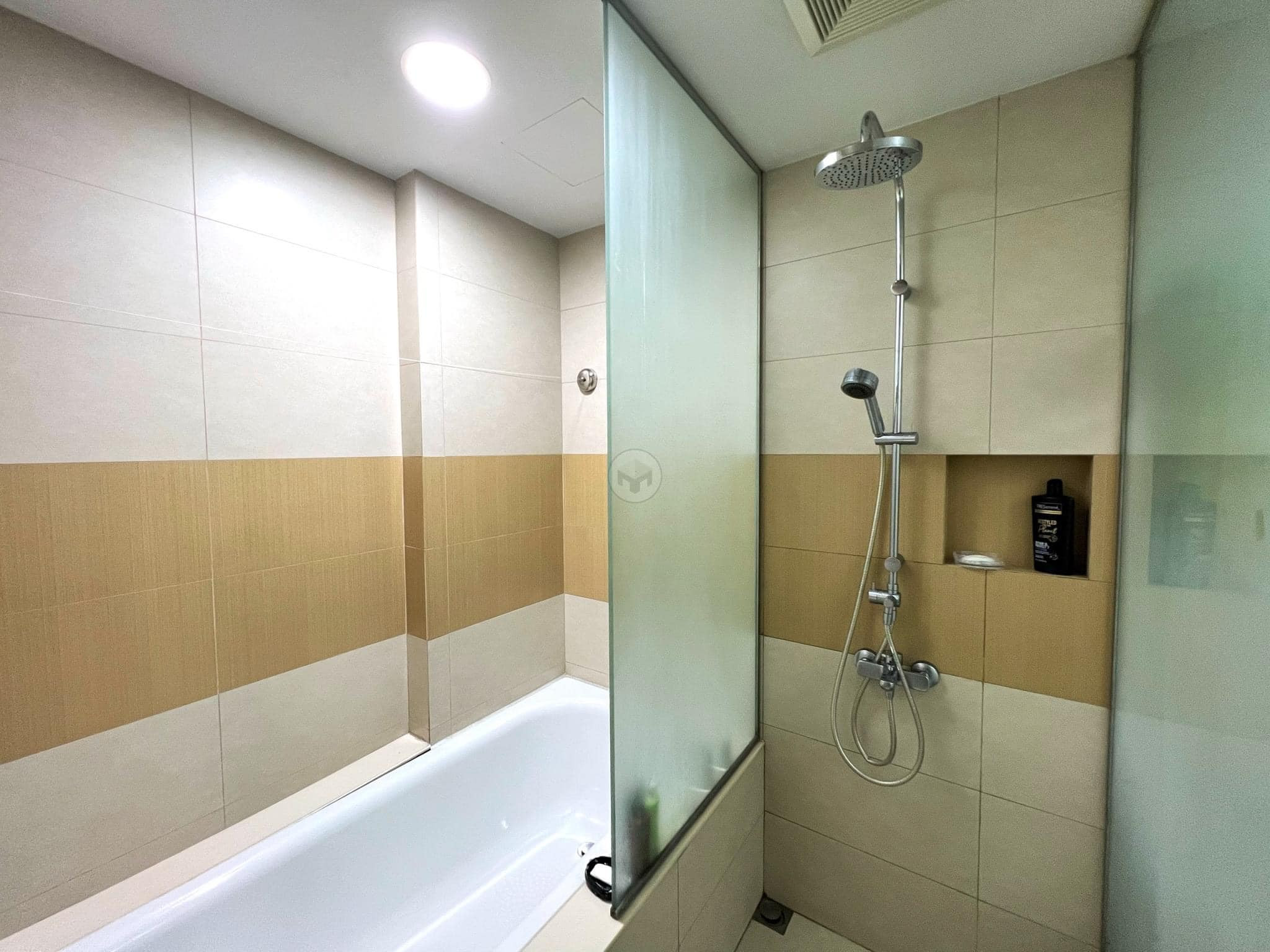 A Warm and Cozy Condo for Sale in BGC, Taguig City. photo 4