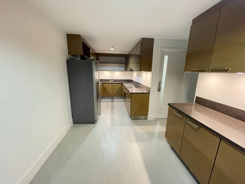 3BR Proscenium at Rockwell photo 5