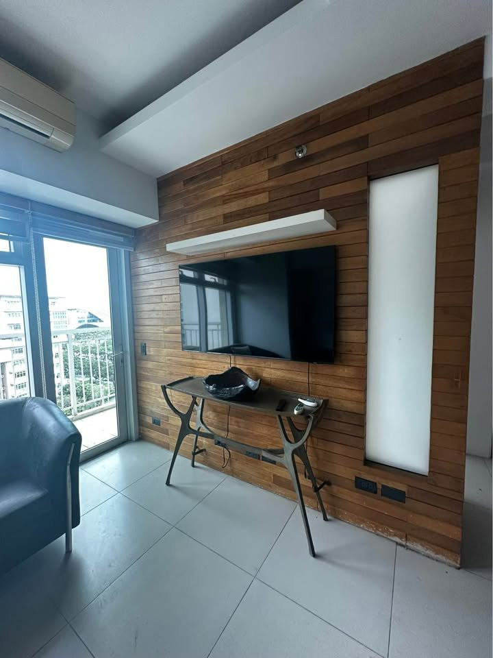 2BR Two Serendra Aston Tower photo 4