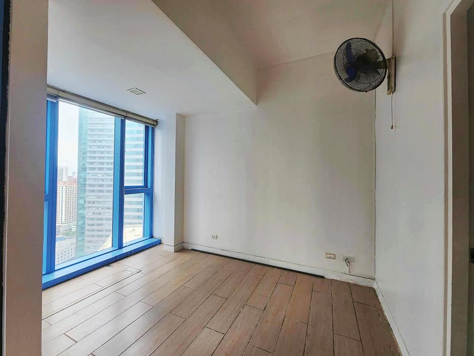 2BR Condo for SALE in Three Central Salcedo Village photo 5