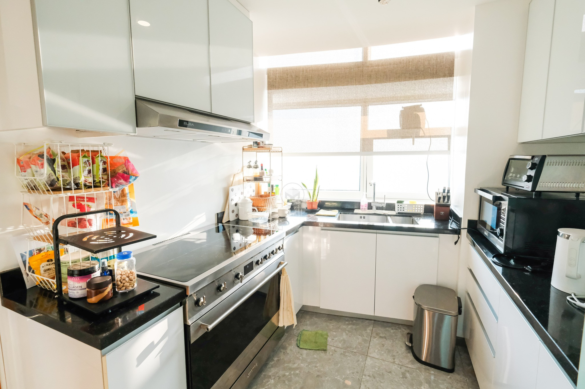 Serene 3-Bedroom Condo Unit for Sale photo 4