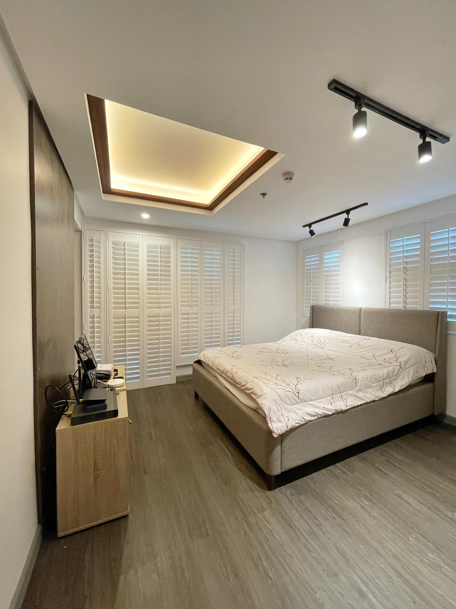 Beautiful Furnished Condo unit for sale w/ 2 Parking Slots photo 5